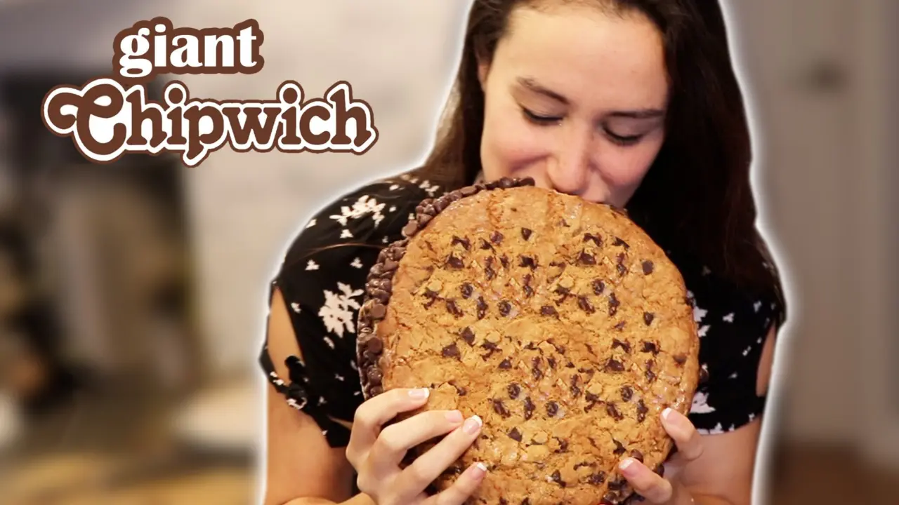 GIANT CHIPWICH VS POTATO CHIPWICH